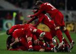 Så glade var Bayer Leverkusen for at score i pokalkvartfinalen mod Bayern München. 