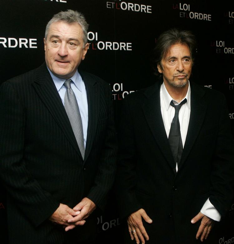 Arkivfoto fra 15. september sidste år: Robert De Niro og Al Pacino ankommer til premieren på 'Righteous Kill' i Paris. De to superstjerner er gået sammen om søgsmålet mod urfirmaet Tutima og filmens distributør. 