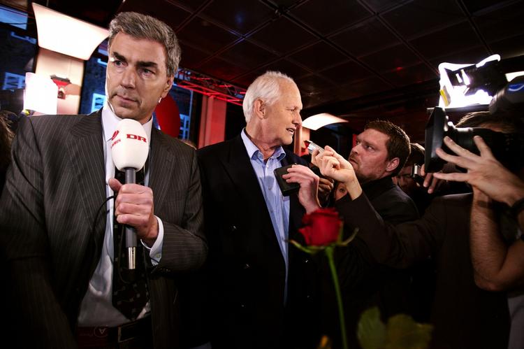 Kurt Strand og Svend Auken (S) under Socialdemokraternes valgfest på Cinemateket i København i 2007. 