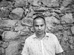 Øyvind Rimbereid, der kandiderer til Nordisk Råds Litteraturpris med en række blomsterdigte, vedkender sig det hengemte, der ligger i ideen om herbariet. Foto: Gyldendal Norsk Forlag 