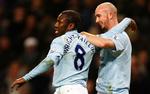 Manchester City har fundet formen. Her ses Shaun Wright-Phillips (tv) og Stephen Ireland under kampen mod Aston Villa 4. marts. Arkivfoto. 