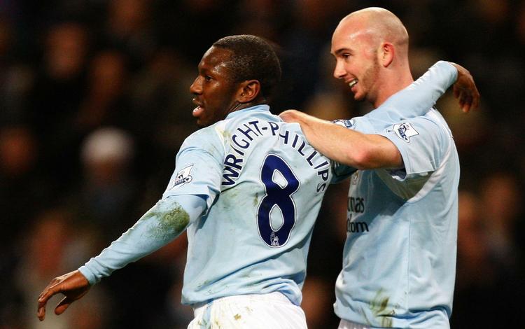 Manchester City har fundet formen. Her ses Shaun Wright-Phillips (tv) og Stephen Ireland under kampen mod Aston Villa 4. marts. Arkivfoto. 