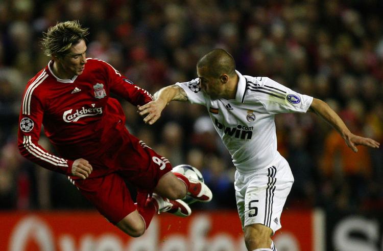 Fernando Torres (til venstre) startede målfesten på Anfield. 
