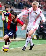 Simon Kjær (til højre) har imponeret i sin første sæson i Serie A, hvor han får masser af spilletid. Arkivfoto. 