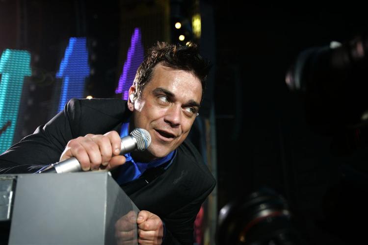 Robbie Williams, der her giver koncert for i Parken, er med i lobbygruppen Featured Artists' Coalition, der skal kæmpe for kunstnernes rettigheder. 
