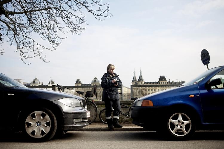 Russian diplomats have only paid one of the 173 fines they have been given over the past three years. 