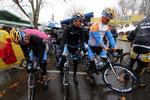 Ryttere fra Team Garmin-Slipstream gør klar til en etape i Tour of California. Længst til venstre ses Tyler Farrar fra USA, der i dag vandt tredje etape i Tirreno-Adriatico. Arkivfoto. 