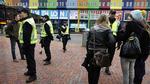 Politiet tog ingen chancer og afspærrede blandt andet et stort shoppingcenter efter den anonyme trusssel om et terrorangreb. 