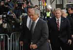 Bernard Madoff ankommer til appeldomstolen i New York, hvor restsdokumenter viste, at han var god for knap 5 milliarder kroner for få måneder siden. 