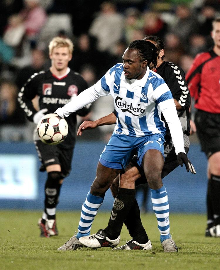 OB's Peter Utaka var med til at rejse OB efter sidste uges dukkert mod Horsens. I dag blev det til en 2-1-sejr over FC Midtjylland. 