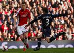Bendtner brændte, mens Arshavin tryllede i Arsenals sejr over Blackburn. 