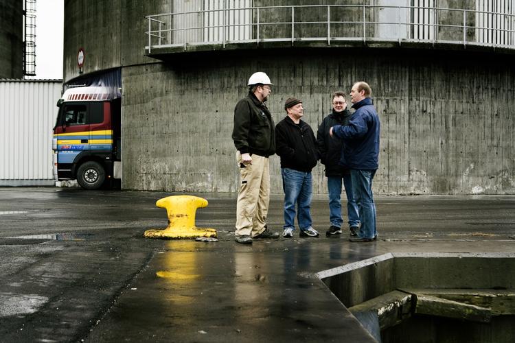 Aalborg Portland er en af de virksomheder, der allerede har haft gang i fyringerne. Flere virksomheder er på vej til det samme. Arkivfoto. 