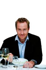 Adam Price er sammen med broderen James Price aktuel i DR2's 'Spise med Price' som sendes på onsdage. 