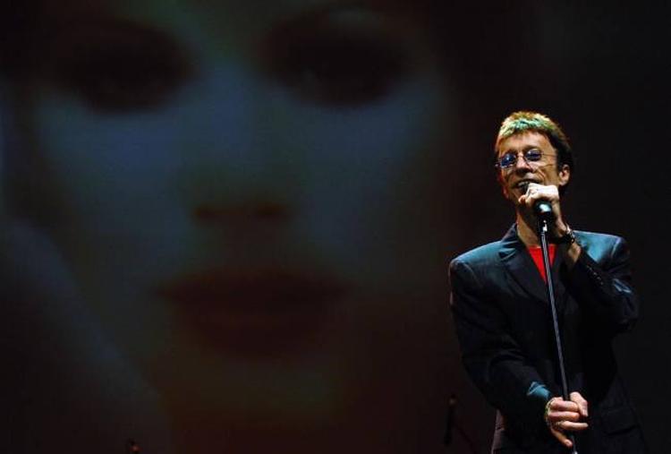 Sanger og komponist Robin Gibb i koncert ved Dubais Internationale Jazz Festival marts i år. 