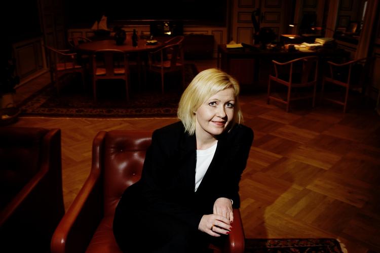 »Der er ikke nogen, der har taget stilling til hverken P2 eller P1 eller P3 eller P4 ...«, siger kulturminister Carina Christensen (K). 