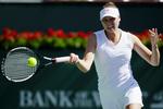 Verdens nummer seks, Vera Zvonareva, bliver Caroline Wozniackis kvartfinalemodstander i Californien. 