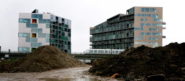 Efter de senere års massive nybyggeri er der masser af tomme boliger på markedet, især i hovedstadsområdet. Og det vil kun forlænge krisen på boligmarkedet, hvis fortalerne for mere byggeri får magt, som de har agt, mener Cepos. Foto: Sara Galbiati 