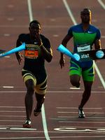 Jordan Vaden (til højre) har to år til at finde ud af om karrieren skal fortsætte. Det kan han passende gøre med manden til venstre, Justin Gatlin, som i forvejen afsoner en dopingkarantæne. Arkivfoto. 