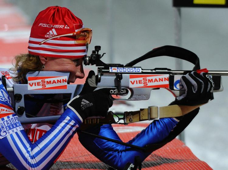 Skiskytteforbundets antidopingeksperter har ramt plet og bevist, at Albina Akhatova og to landsmænd har benyttet sig af et epolignende præparat. Arkivfoto. 