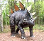 Modsat, hvad man skulle tro, er det denne gruppe, orinithiscier, der er nærmest beslægtet med vore dages fugle. Her er det den pansrede Stegosaurus. 
