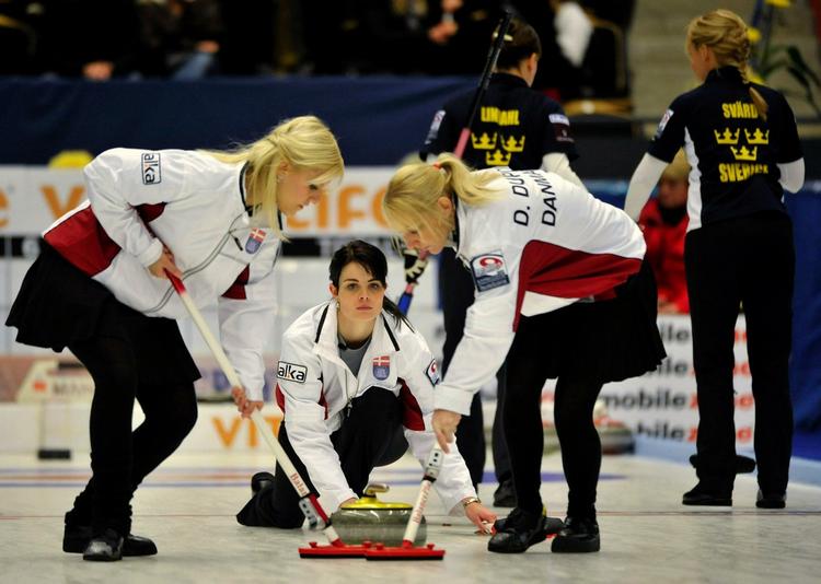 Det danske curling-landshold fik en god start på VM med en sejr på 10-2 over Norge. Arkivfoto. 