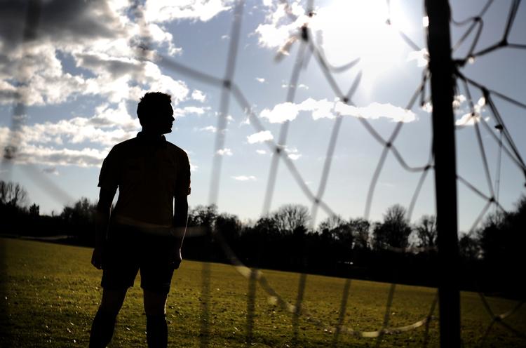 Nu dømmer Michael Friis Grome jævnligt kampe igen, men siden overfaldet har han sjældent sin kæreste Jenni med ude til fodboldkampe. Foto: Jan Grarup 