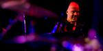 Sikker. Svenske Jacob Karlzon legede med autoritet og skabte nutidig jazz. Men selv ved de mest virtuose klimakser var der musikalske nuancer i udfoldelserne. Foto: Tobias Selnæs Markussen 