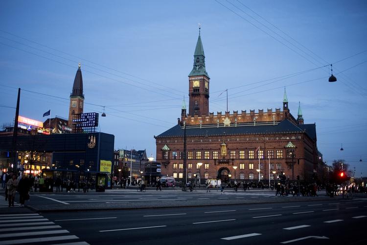 Sidste år udgjorde aktier seks procent af Københavns Kommunes investeringspulje. Hvis politikerne beslutter at købe aktier for en milliard, så rammer de maksimumgrænsen på 16 procent. (Arkivfoto) 