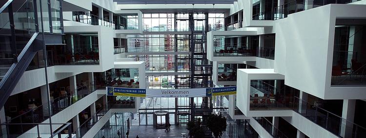 Videnskabsministeriet præmierer universiteterne efter, hvor mange forskningsmidler de kan skaffe hos forskningsråd og fonde. Men eftersom der er stor forskel på udbuddet af midler inden for forskningsretninger, er det et ulige spil. Foto: Finn Frandsen 