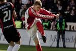 AaB-backen Michael Jakobsen rejser efter kampen til Malta sammen med holdkammeraten Kasper Bøgelund og FCM’s Jonas Borring. Trioen er nemlig udtaget til landsholdet, som lørdag skal spille VM-kvalifikation. Arkivfoto. 