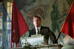 Anders W. Berthelsen spillede rollen som socialdemokraten Palle From i DR’s tv-serie 'Krøniken', der ifølge Søren Espersen er endnu et eksempel på, hvordan DR Drama manipulerer med befolkningen.  Foto: DR 