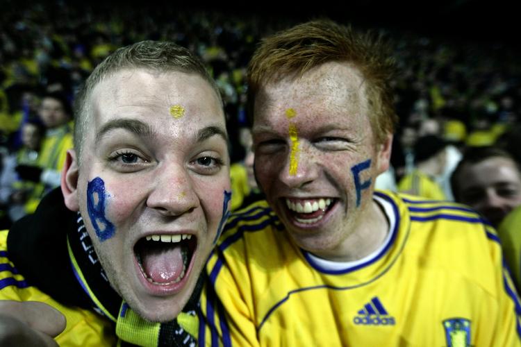 1500 Brøndby-fans sikrede sig på en time billetter til kampen mod FCK i Parken 17. maj. Arkivfoto. 