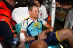 Lance Armstrong har været en tur i asfalten. 