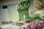 Svensk bande anklages for at sprede falske euro- og dollars. Arkivfoto. 