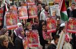 Her demonstrerer tilhængere af PFLP for løsladelse af bevægelsens leder, Ahmed Saadat. PFLP modtager snart 1.800 kroner fra tidligere danske kz-fanger og modstandsfolk som protest mod terrorloven, der ikke tillader støtte til PFLP. Arkivfoto 
