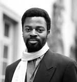 Ben Okri gæster teaterhøjskolen Rødkilde i august. Arkivfoto. 
