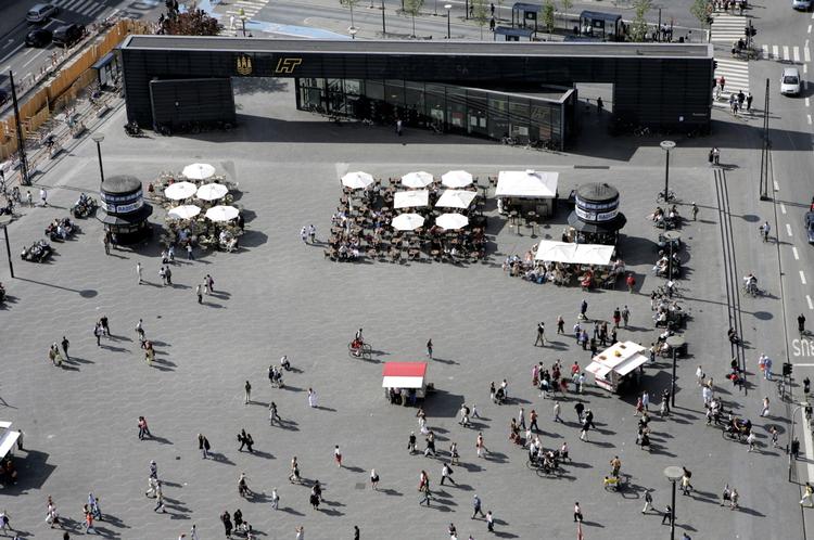 Mens metrobyggeriet står på, bliver  arrangementerne på Rådhuspladsen henvist til langt mindre plads 