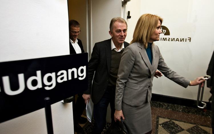 Helle Thorning Schmidt of the Social Democratic Party and Villy Søvndal  of the Socialist People's Party. Søvndal in particular is doing well in the polls. Archive photo. 