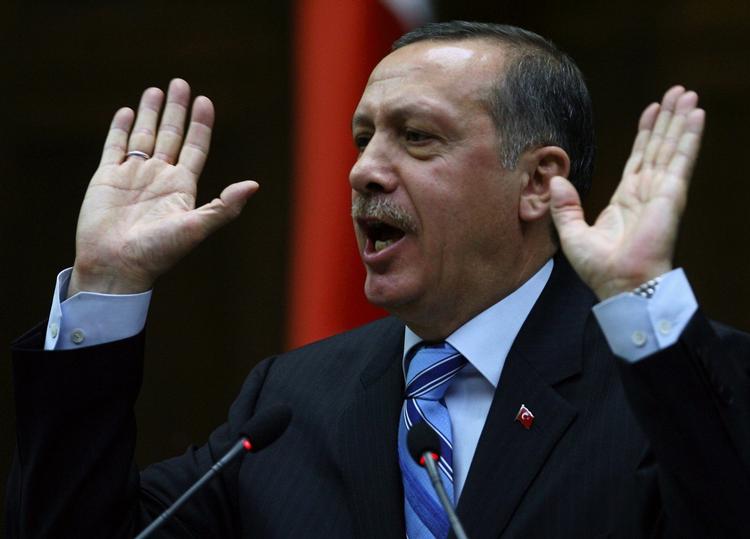 »Jeg fortalte Fogh om irritationen i offentligheden«, sagde Erdogan i et interview med tv-stationen NTV. Arkivfoto. 