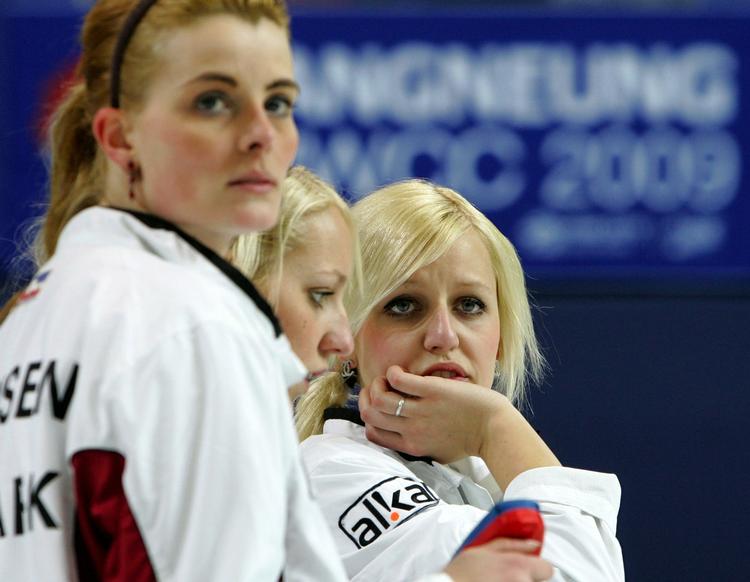 De danske curlingpiger må nøjes med at spille om bronze ved VM i Sydkorea 
