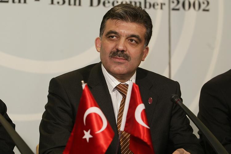 Abdullah Gul kan glæde sig over, at han som præsident har immunitet. 