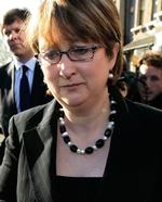 Den engelske indenrigsminister, Jacqui Smith, var i dag mærket af anklagerne mod hende. 
