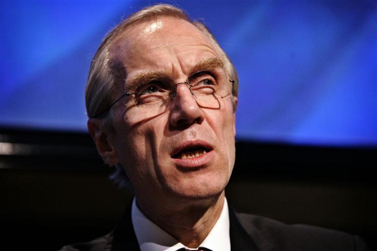 Danske Bank's Managing Director Peter Straarup says the rescue package came two weeks too late. 