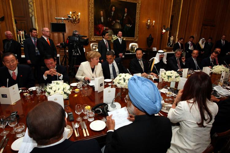 Allerede i aftes mødtes G20-lederne til middag. I dag går det officielle møde i gang i London. 