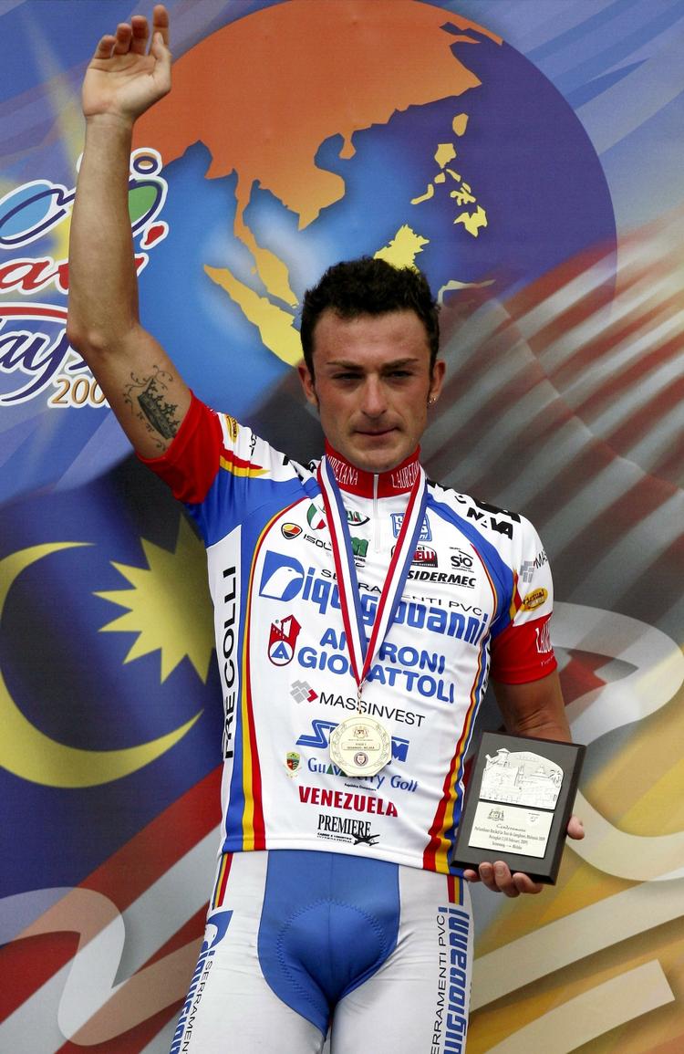 Mattia Gavazzi har allerede vundet tre gange i 2003 og kan i morgen nå op på siden af årets hidtil mest vindende cykelrytter. 