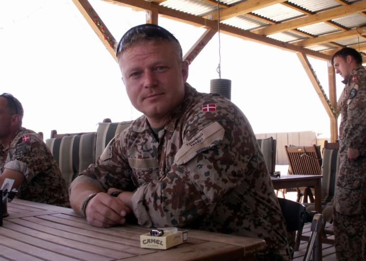 Sikringsmand Søren Tønning Pedersen, der er dansk soldat i Afghanistan, håber, at Anders Fogh Rasmussen som Nato-chef vil arbejde for at sende flere tropper til landet. 