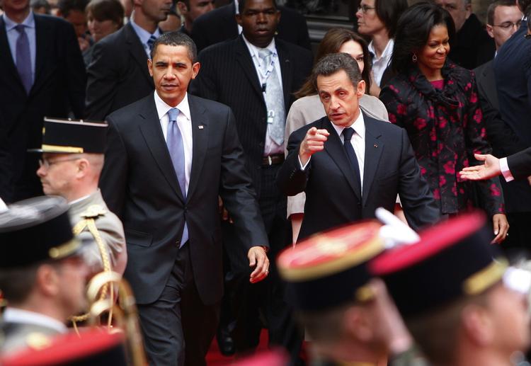 Præsident Barack Obama er på besøg i Frankrig, inden Natos topmøde i weekenden. Her sammen med den franske præsident Nicolas Sarkozy. 