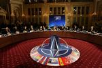 Nato-cheferne forsamlet til møde i Baden-Baden, hvor de ikke kunne blive enige om, hvem der skal være ny generalsekretær. 