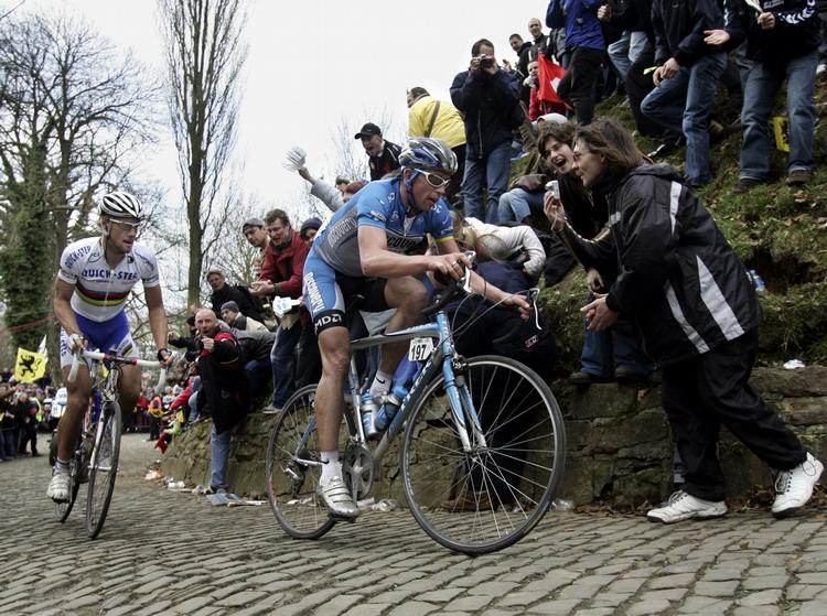 For tre år siden spurtbesejrede Boonen (til venstre) landsmanden Leif Hoste (til højre) i Flandern Rundt. Arkivfoto. 