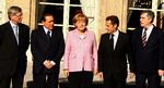 Premierministrene Jean Claude Juncker (Luxembourg) og Silvio Berlusconi (Italien), den tyske kansler Angela Merkel, Frankrigs præsident Nicolas Sarkozy og den britiske premierminister Gordon Brown. 